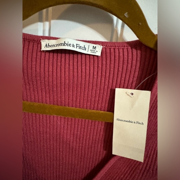 Abercrombie & Fitch Maroon Ribbed Long Sleeve Bodysuit - Picture 5 of 7